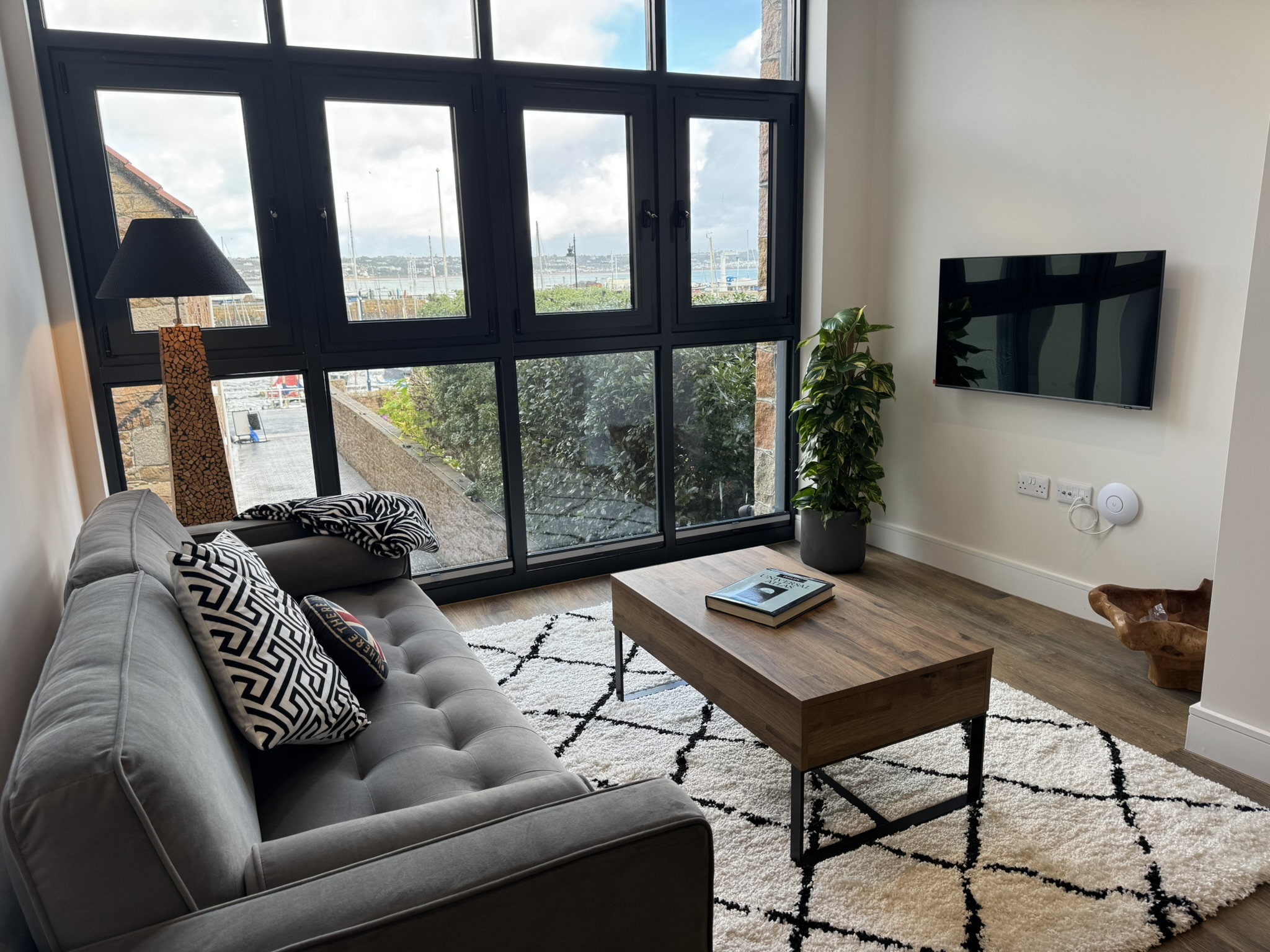 Harbour Lofts 1 - Starboard Side