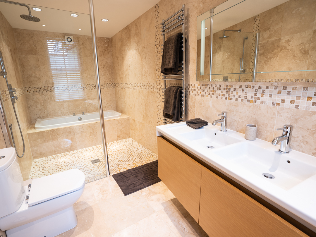 Master Ensuite with Bath, Shower, Double Vanity and WC