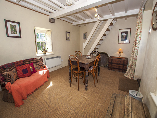 Second view of 'The Snug'. Note steep stairs to second twin bedroom