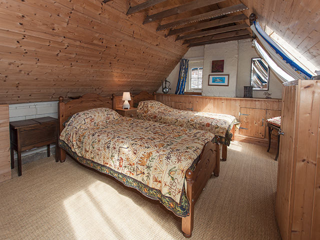 Second twin bedroom above 'The Snug'