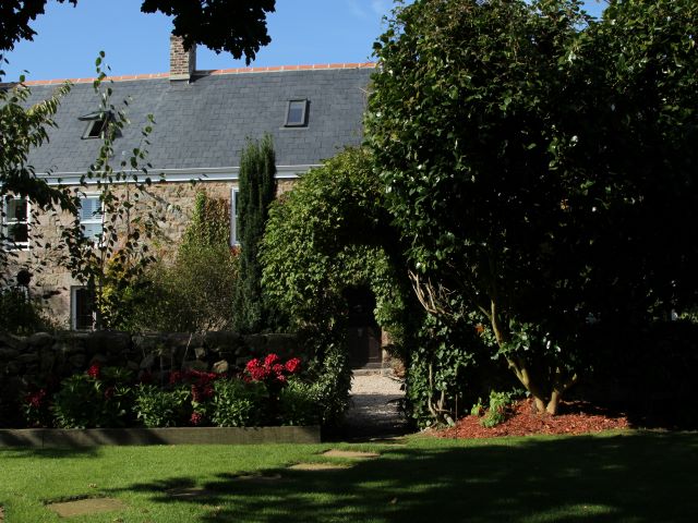 Haie Fleurie Cottages - Ormer 