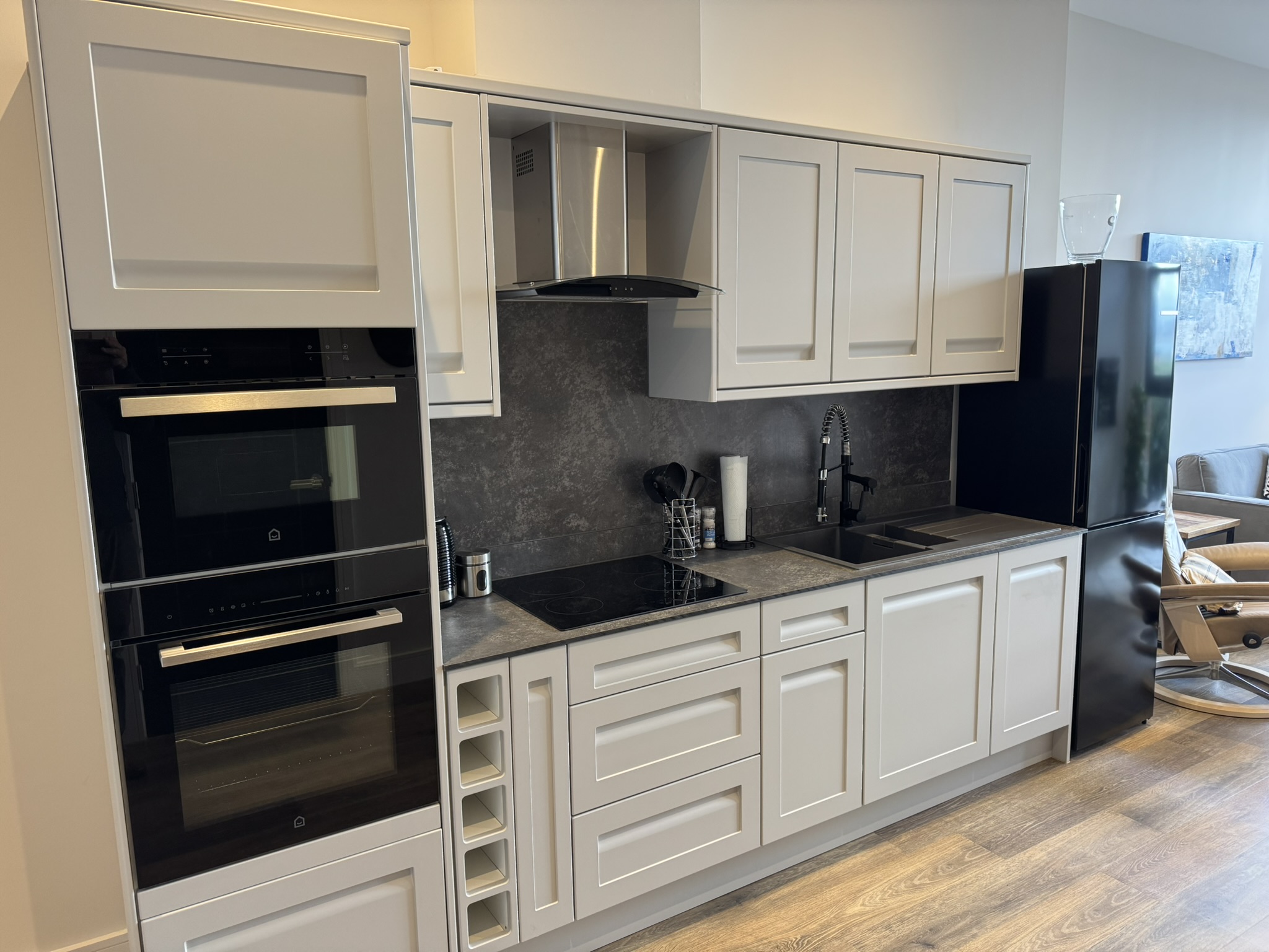 Harbour Lofts 1 - Starboard Side