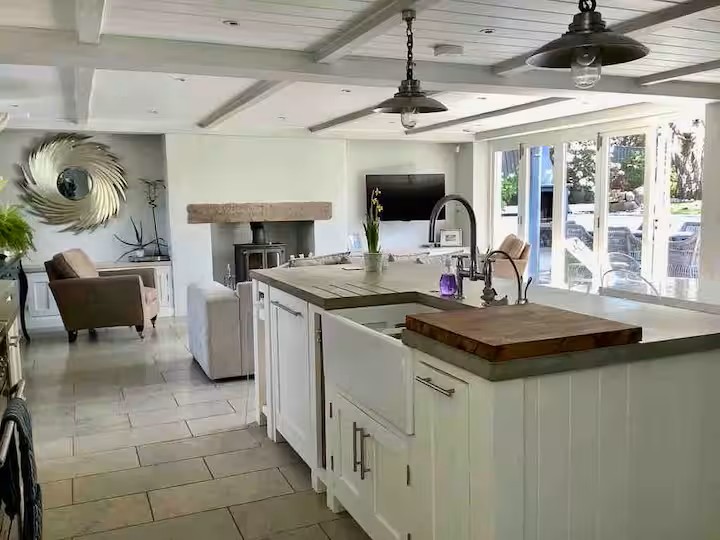 Salt Cottage