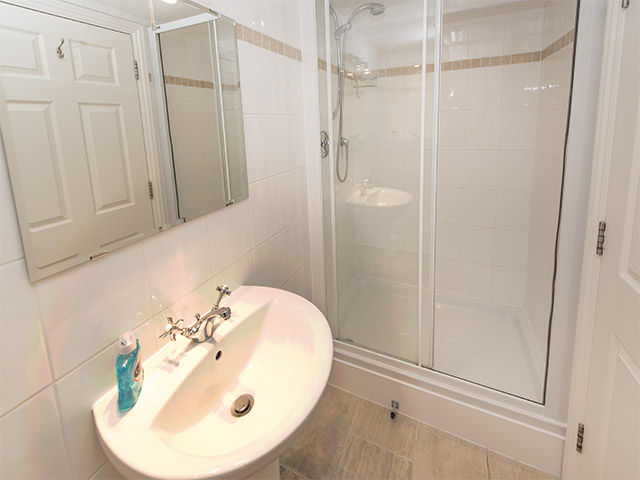 En-suite shower room