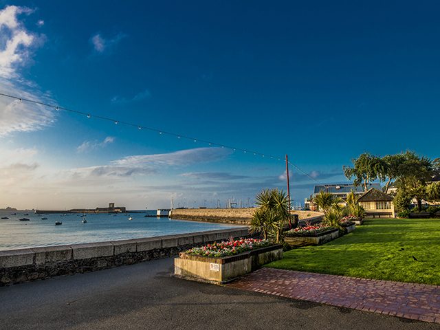 Beautiful St Aubin - just moments from the apartment