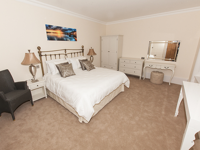 Large bedroom with Superking bed and ensuite shower room