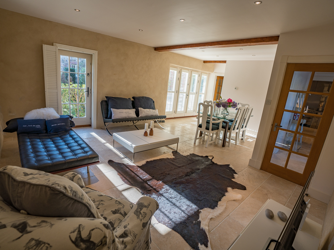 Spacious lounge and dining area