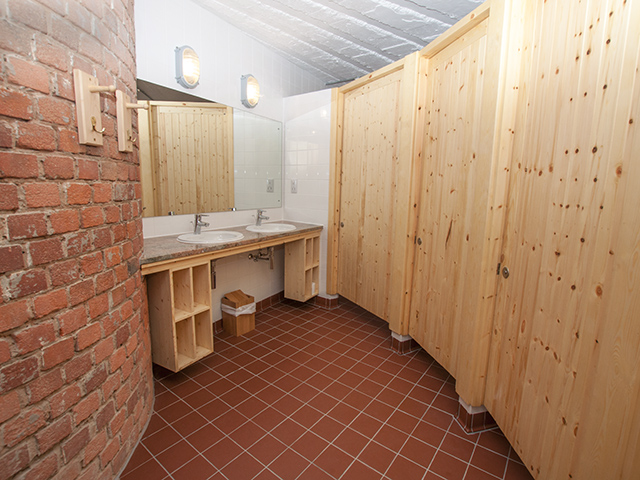 Shower rooms and toilets on the ground floor
